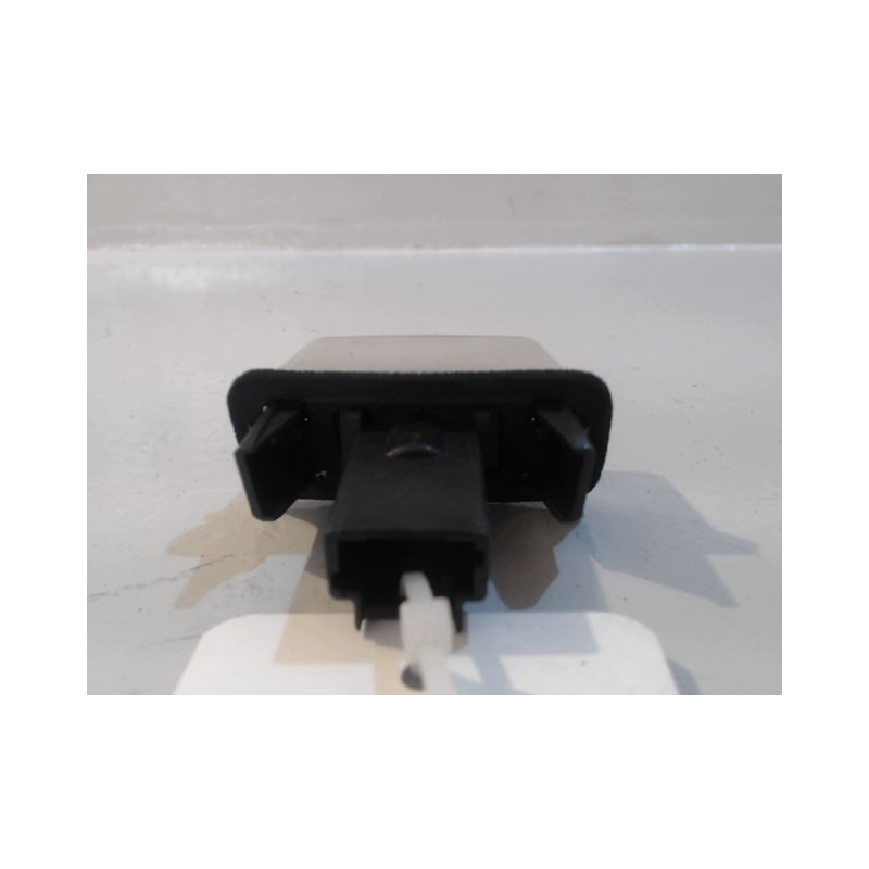 ECLAIREUR PLAQUE DE POLICE GAUCHE PEUGEOT 308 SW 2008-