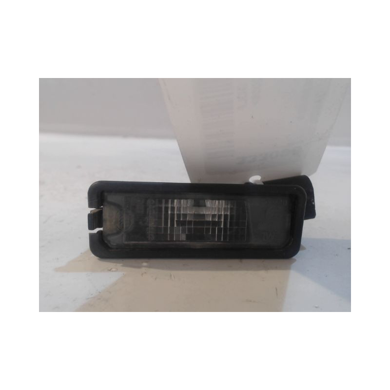 ECLAIREUR PLAQUE DE POLICE DROIT VOLKSWAGEN GOLF VI 2008-