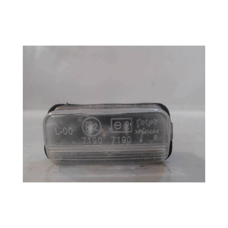 ECLAIREUR PLAQUE DE POLICE DROIT PEUGEOT 207 2009-
