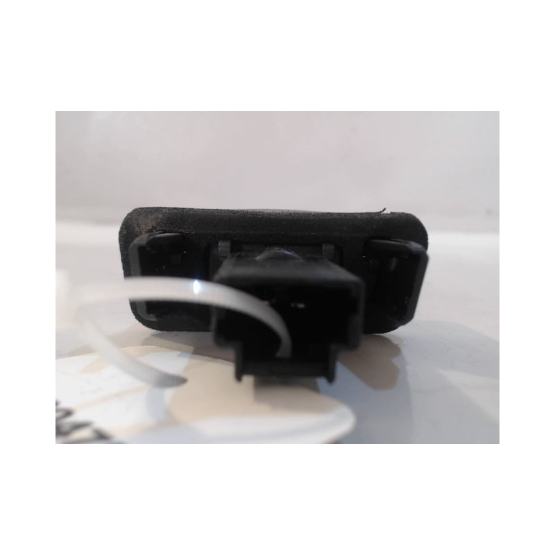 ECLAIREUR PLAQUE DE POLICE DROIT PEUGEOT 207 2009-