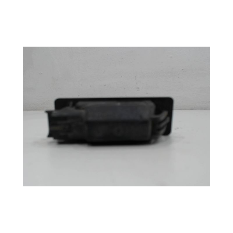 ECLAIREUR PLAQUE DE POLICE DROIT PEUGEOT 607 99-2004