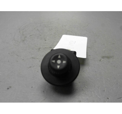 COMMANDE RETROVISSEUR EXT ELECTRIQUE G