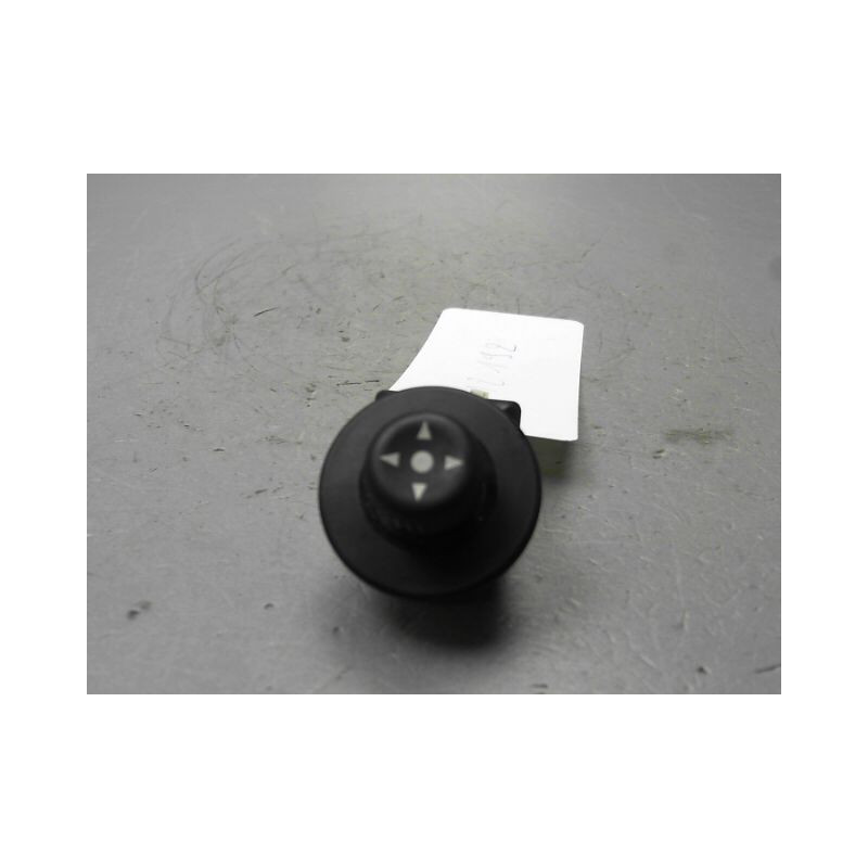 COMMANDE RETROVISSEUR EXTERIEUR ELECTRIQUE GAUCHE CITROEN BERLINGO FG I Phase 2 (M59) 2002-...