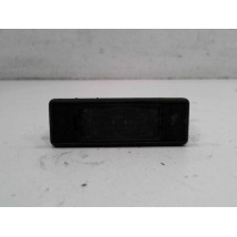 ECLAIREUR PLAQUE DE POLICE GAUCHE PEUGEOT 307