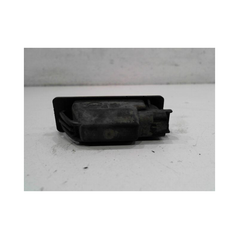 ECLAIREUR PLAQUE DE POLICE GAUCHE PEUGEOT 307