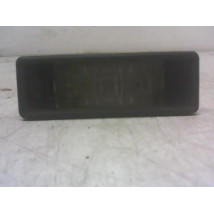 ECLAIREUR PLAQUE DE POLICE DROIT PEUGEOT 308