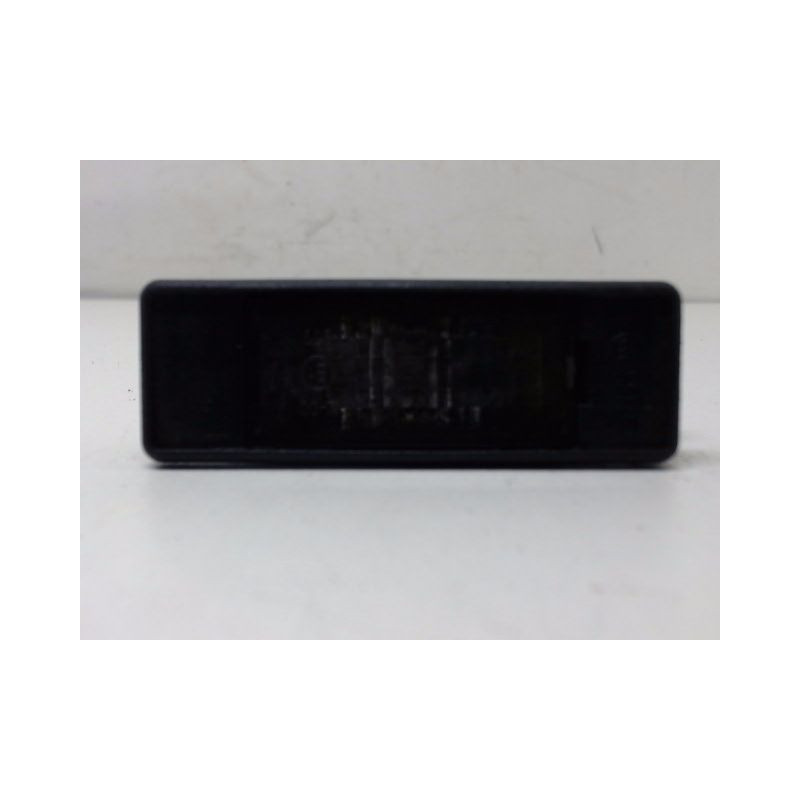 ECLAIREUR PLAQUE DE POLICE GAUCHE PEUGEOT 307 2001-2005