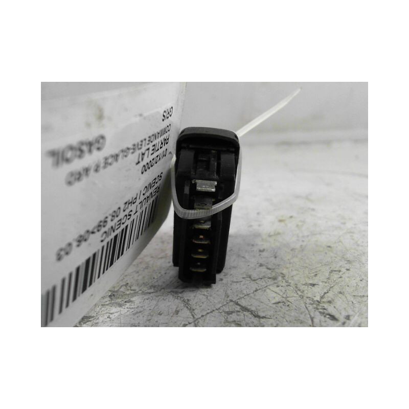 COMMANDE LEVE-GLACE PORTE ARD RENAULT SCENIC I PH2 99-03