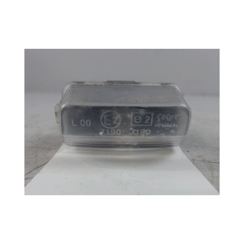 ECLAIREUR PLAQUE DE POLICE DROIT PEUGEOT 207 5P