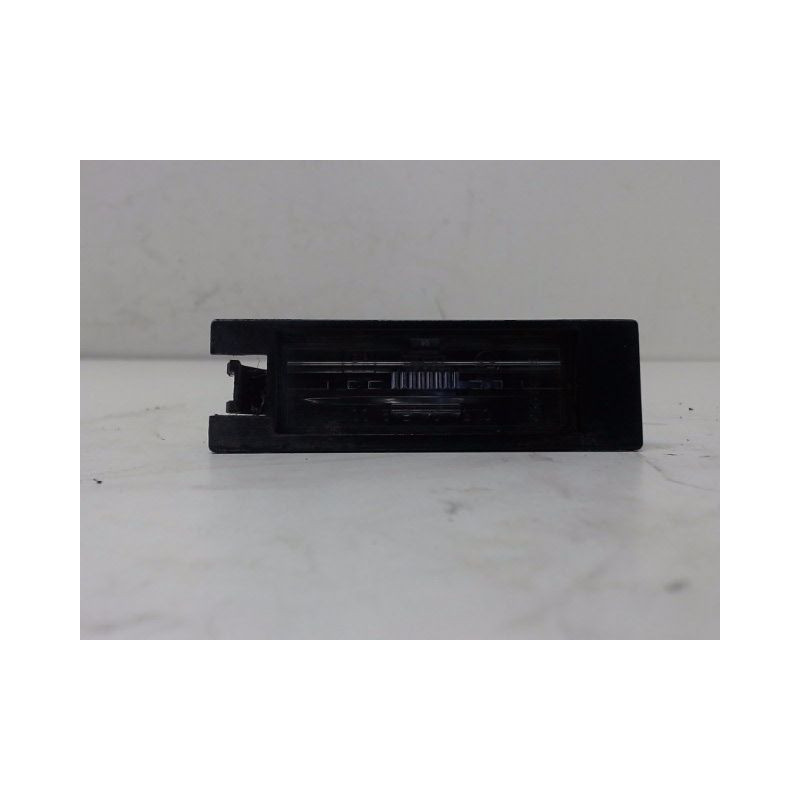 ECLAIREUR PLAQUE DE POLICE DROIT OPEL ASTRA 2004-