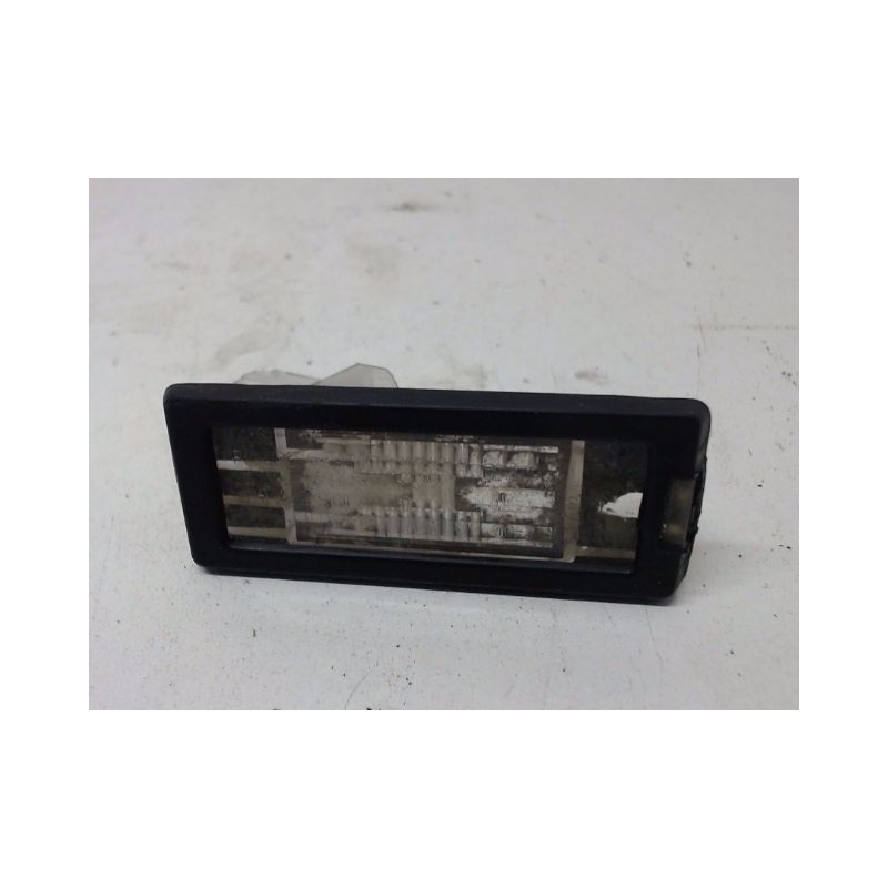 ECLAIREUR PLAQUE DE POLICE DROIT RENAULT SCENIC II PH1 02-06