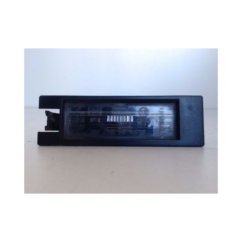 ECLAIREUR PLAQUE DE POLICE DROIT OPEL CORSA 06-09
