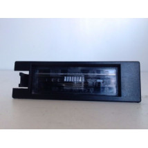 ECLAIREUR PLAQUE DE POLICE DROIT PEUGEOT 207