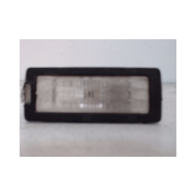 ECLAIREUR PLAQUE DE POLICE GAUCHE RENAULT MEGANE