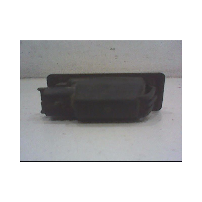 ECLAIREUR PLAQUE DE POLICE DROIT PEUGEOT 308 2007-