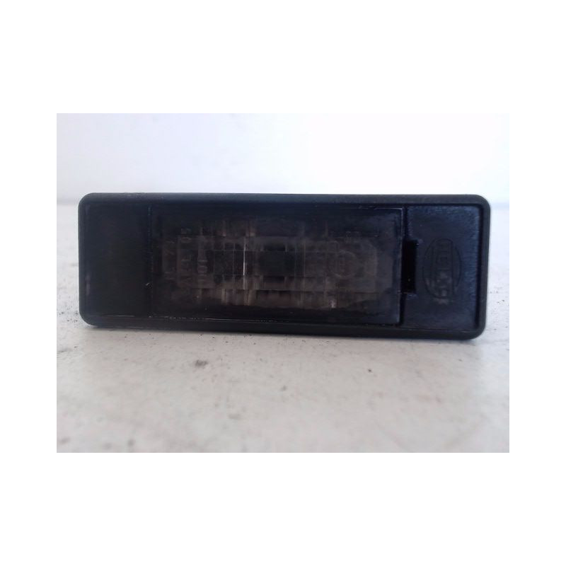ECLAIREUR PLAQUE DE POLICE DROIT CITROEN C4 04-08