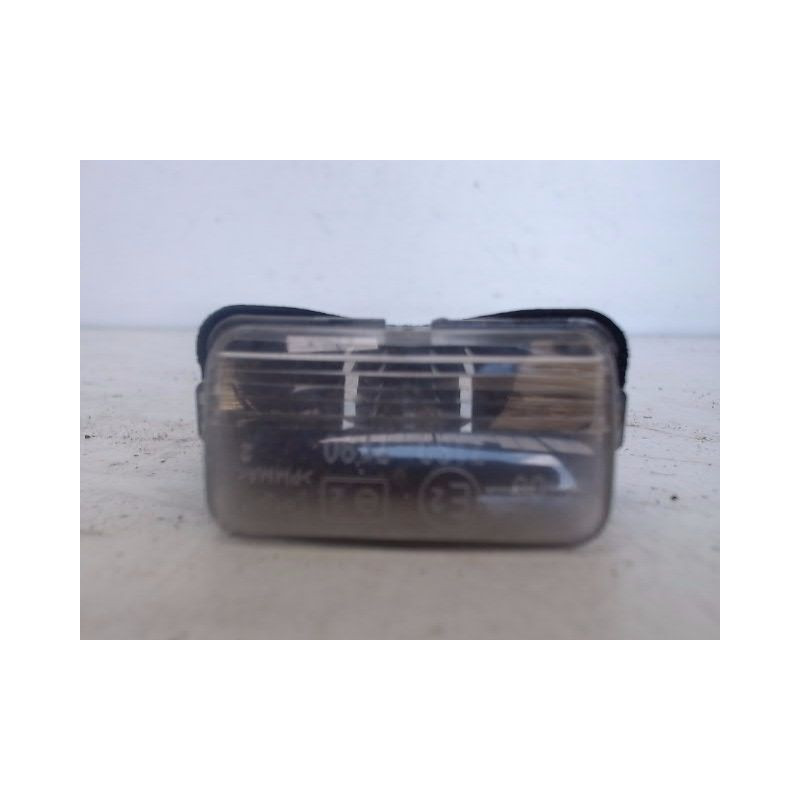 ECLAIREUR PLAQUE DE POLICE DROIT PEUGEOT 207 2007-