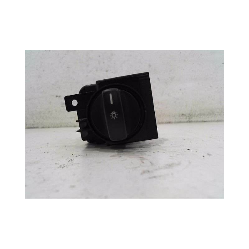 INTERIEUR COMMANDE PHARES MERCEDES CLASSE B 05-08