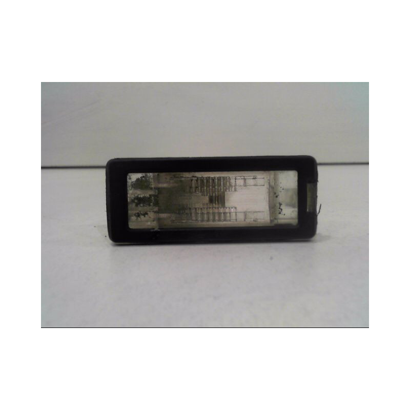 ECLAIREUR PLAQUE DE POLICE DROIT RENAULT MEGANE