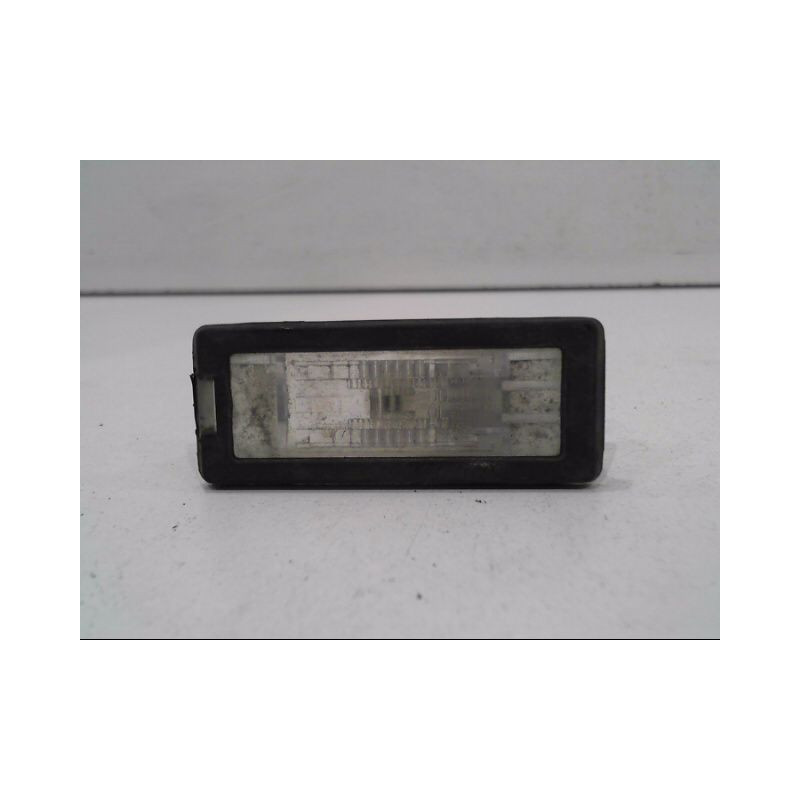 ECLAIREUR PLAQUE DE POLICE DROIT RENAULT MEGANE