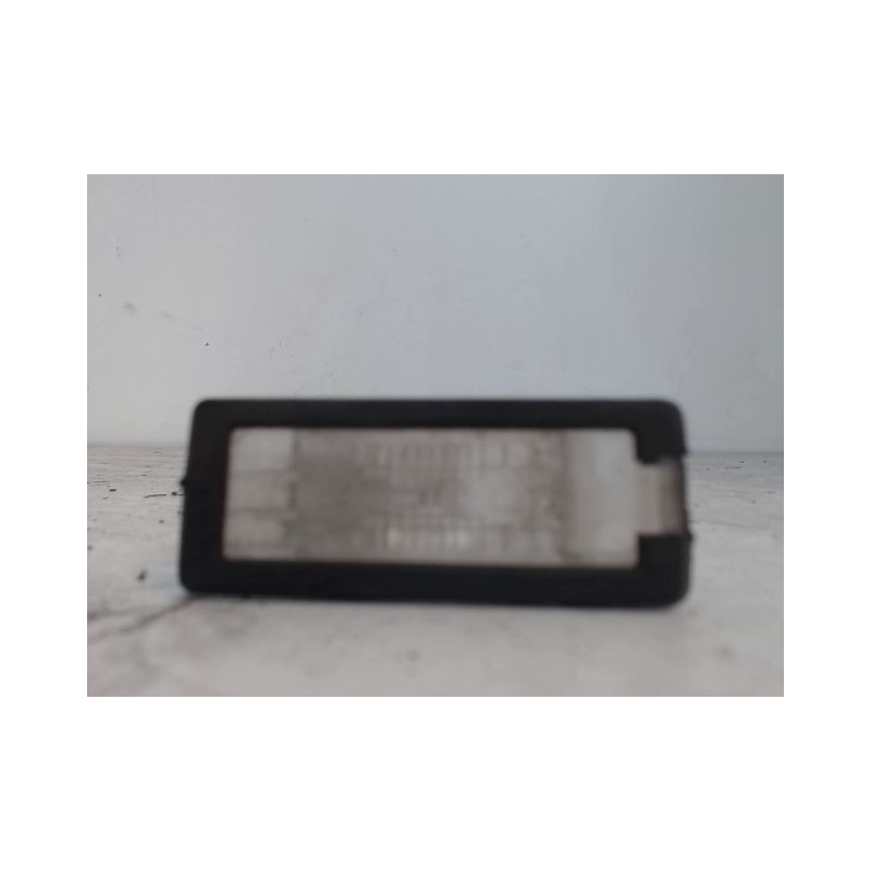 ECLAIREUR PLAQUE DE POLICE GAUCHE RENAULT MEGANE