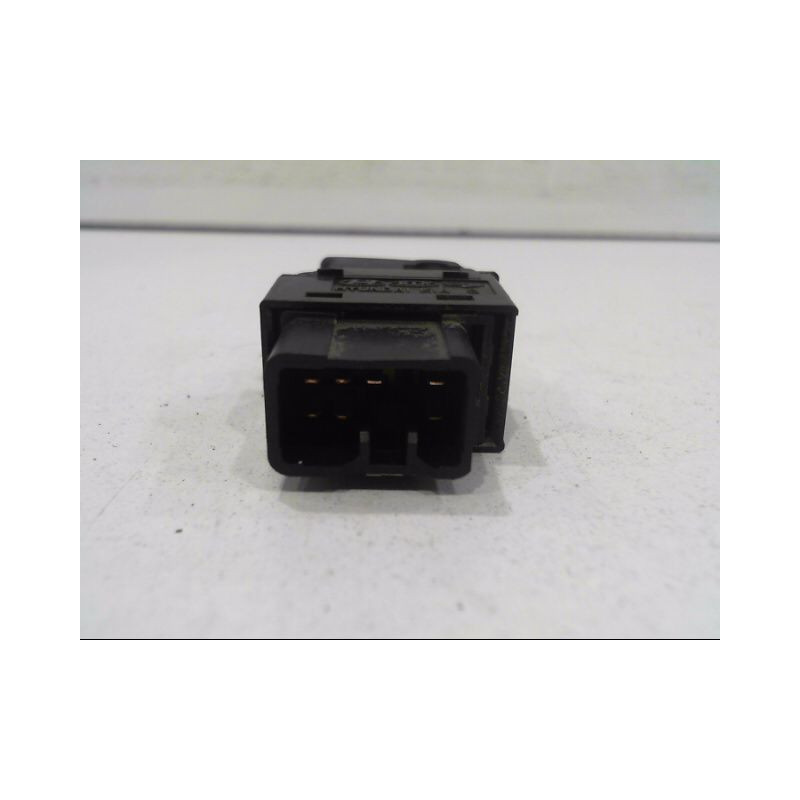COMMANDE LEVE-GLACE PORTE ARG HYUNDAI GETZ