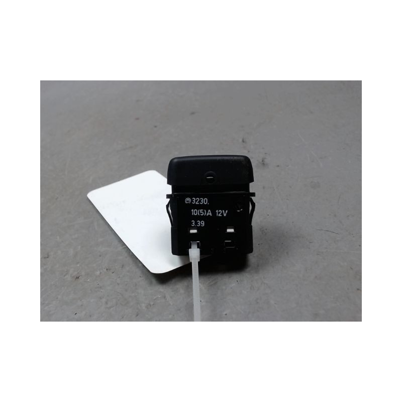 COMMANDE LEVE-GLACE PORTE AVG AIXAM S9