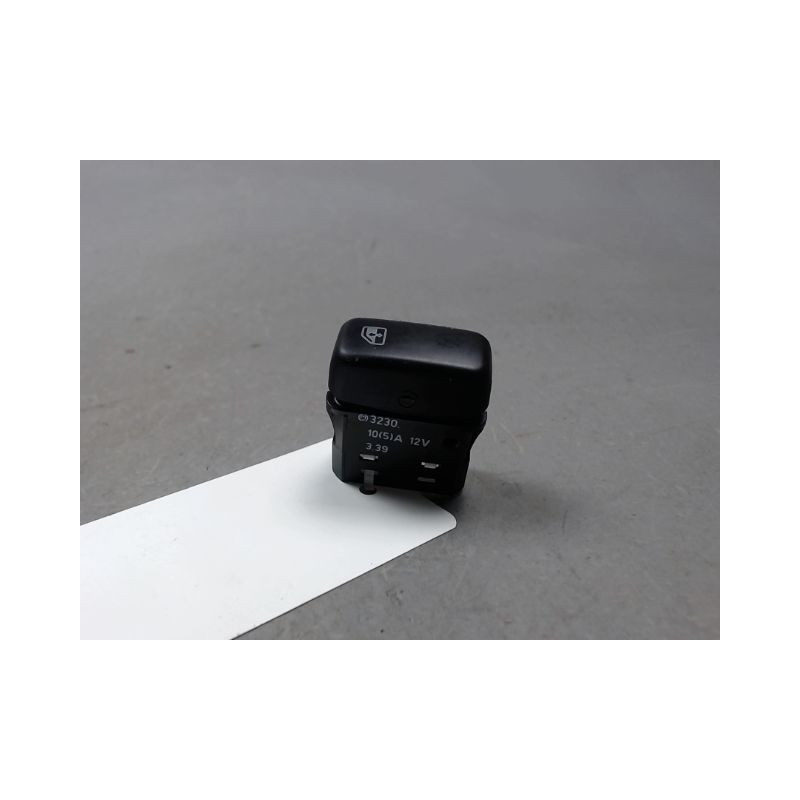COMMANDE LEVE-GLACE PORTE AVD AIXAM S9