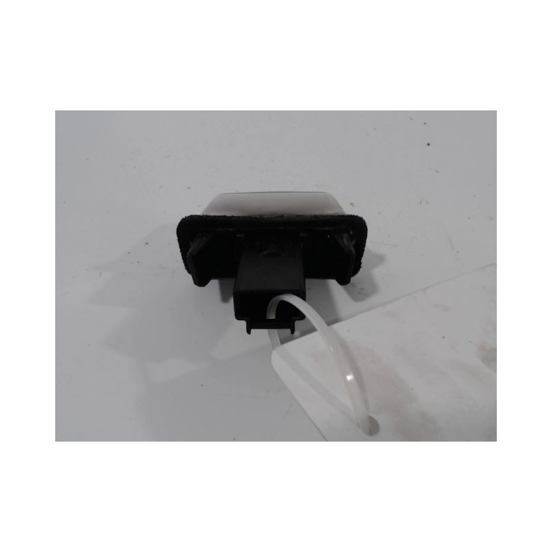 ECLAIREUR PLAQUE DE POLICE DROIT PEUGEOT 207 5P