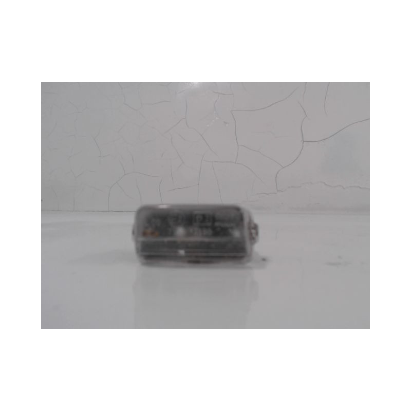 ECLAIREUR PLAQUE DE POLICE DROIT PEUGEOT 308 SW 2008-