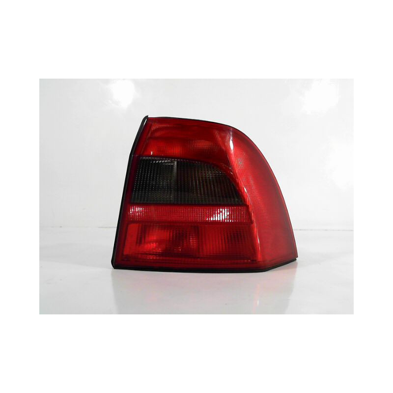 FEU ARRIERE DROIT OPEL VECTRA 99-2002