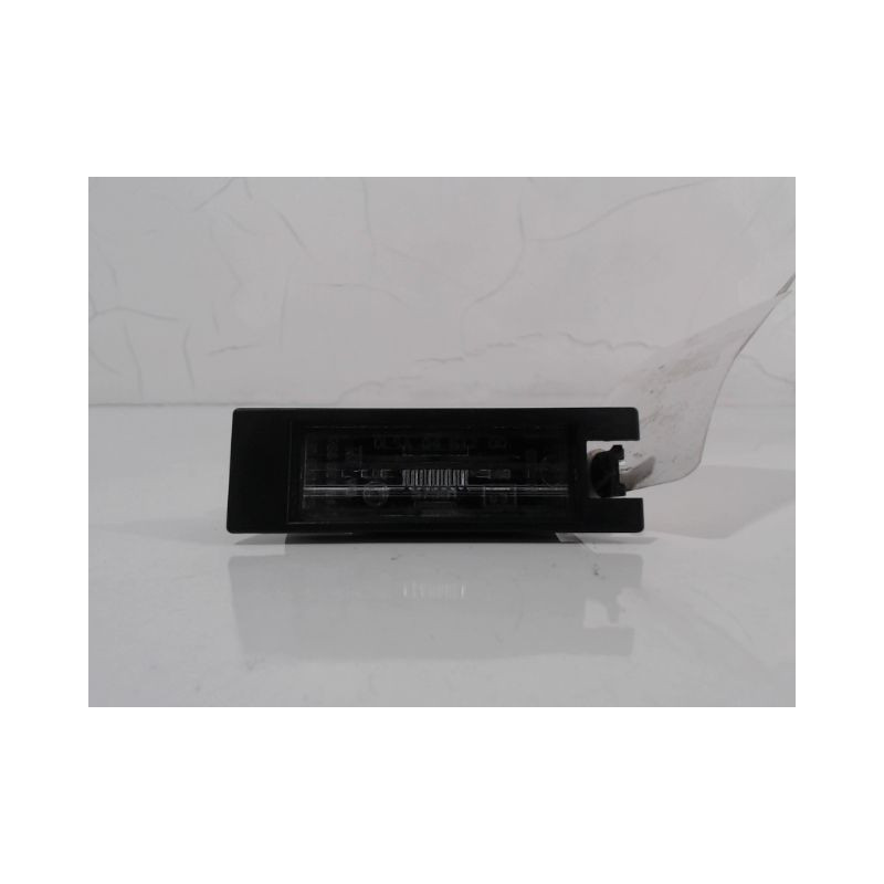 ECLAIREUR PLAQUE DE POLICE DROIT OPEL CORSA 06-09