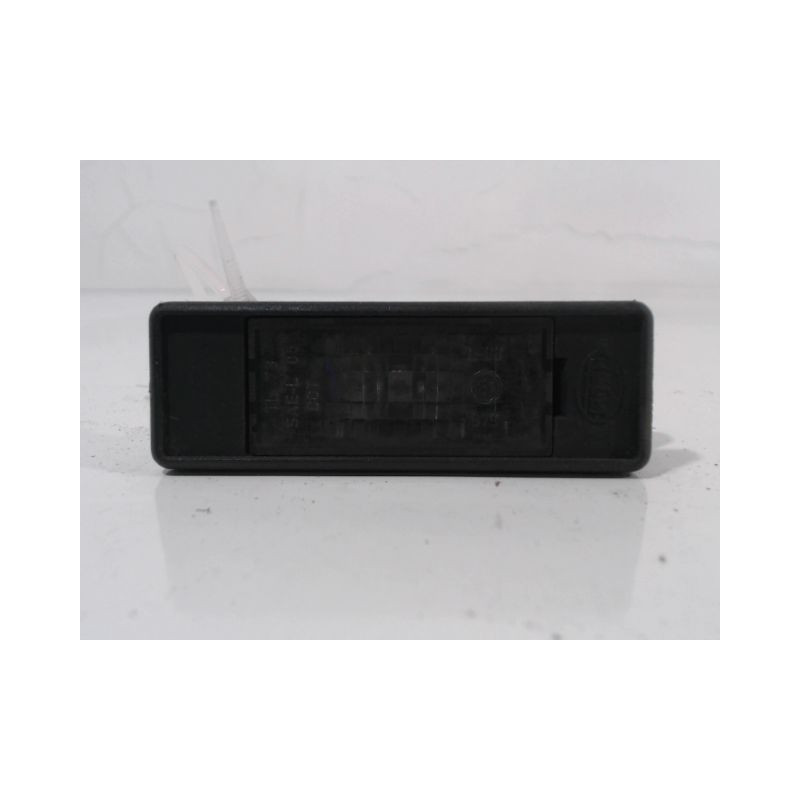 ECLAIREUR PLAQUE DE POLICE DROIT PEUGEOT 308 2007-