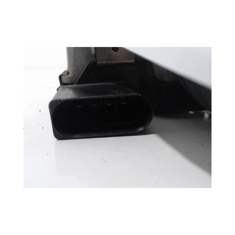 MOTEUR ESSUIE-GLACE AVANT VOLVO C30