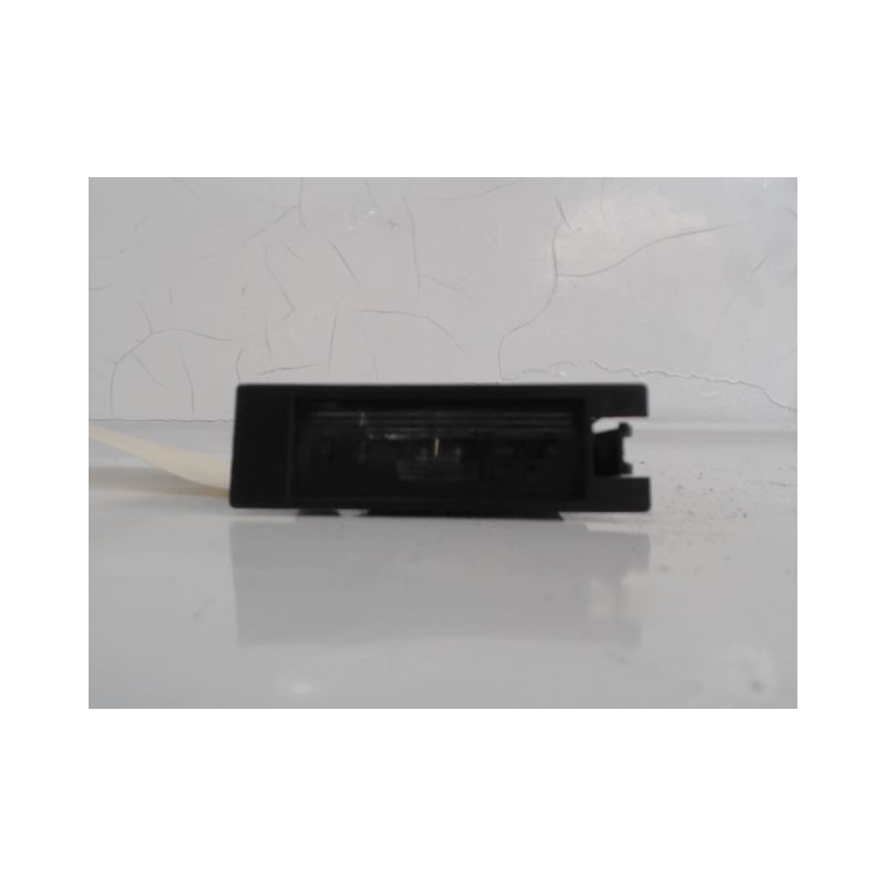ECLAIREUR PLAQUE DE POLICE DROIT OPEL MERIVA 2003-2005