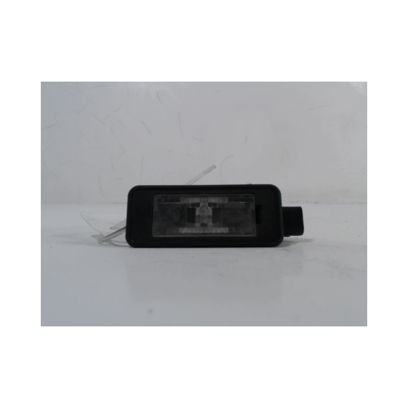 ECLAIREUR PLAQUE DE POLICE GAUCHE PEUGEOT 208