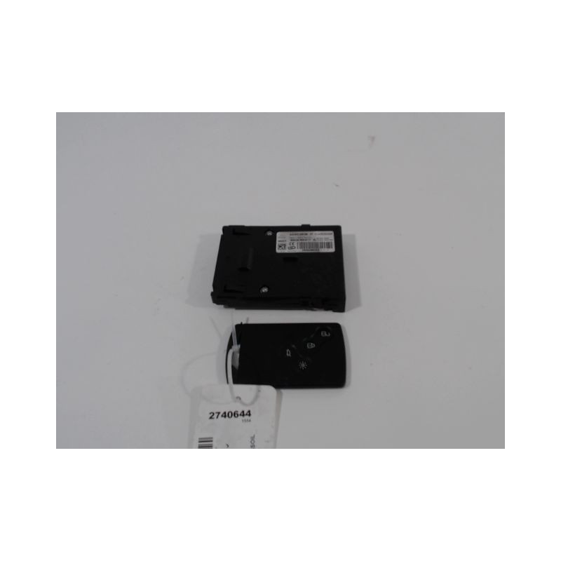 LECTEUR DE CARTE RENAULT SCENIC III 2009-