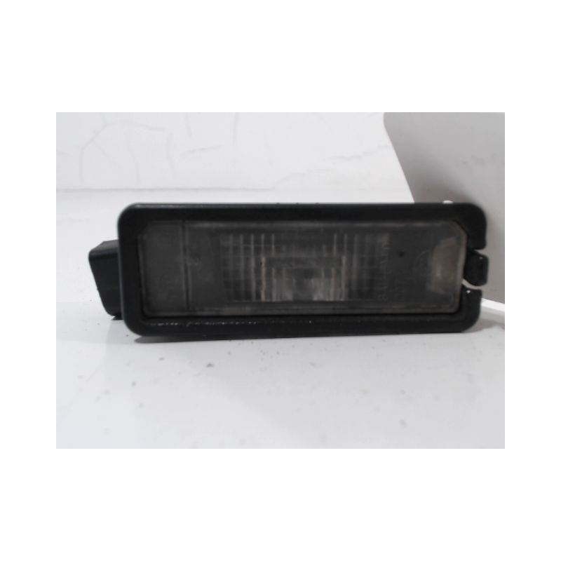 ECLAIREUR PLAQUE DE POLICE DROIT VOLKSWAGEN POLO 2005-