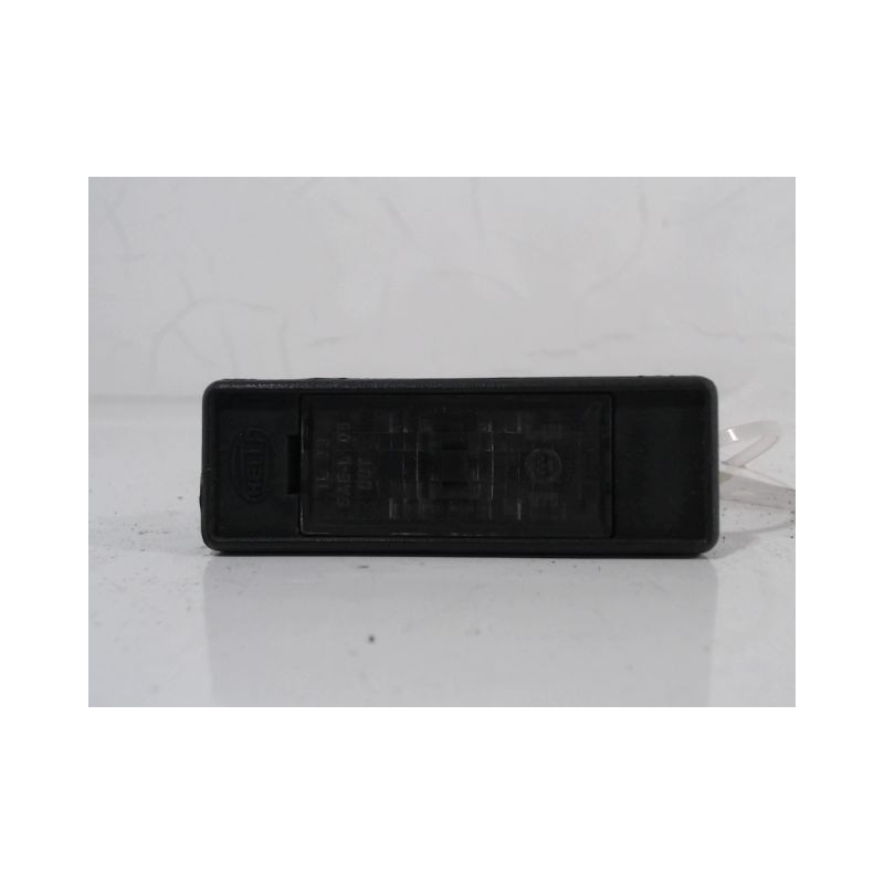 ECLAIREUR PLAQUE DE POLICE DROIT PEUGEOT 307 2005-2007