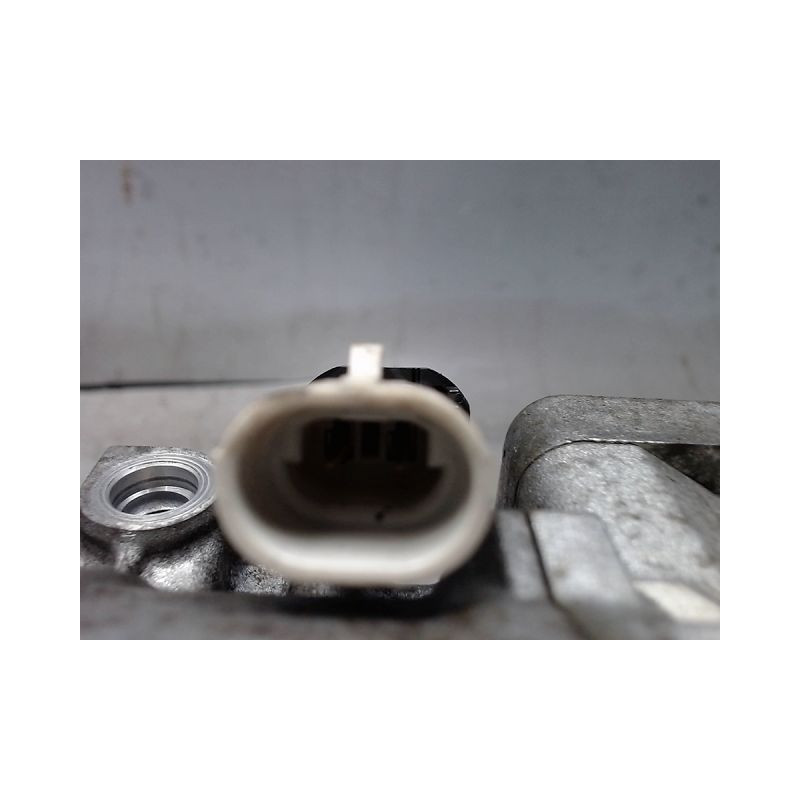 COMPRESSEUR AIR CONDITIONNE RENAULT ESPACE 2002-