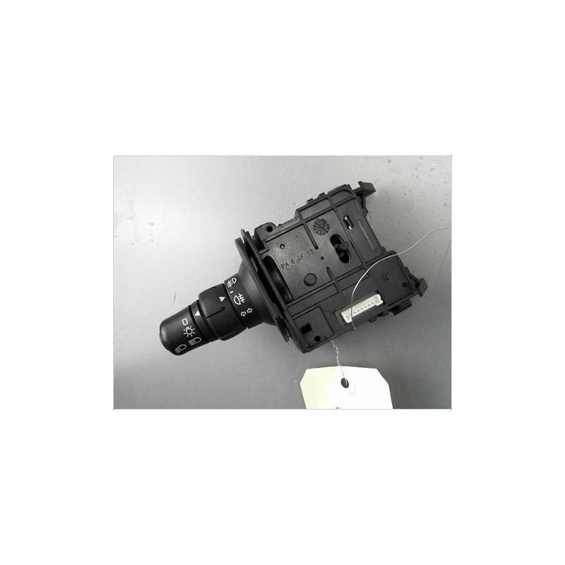 COMMANDE CLIGNOTANT RENAULT SCENIC II PH1 02-06
