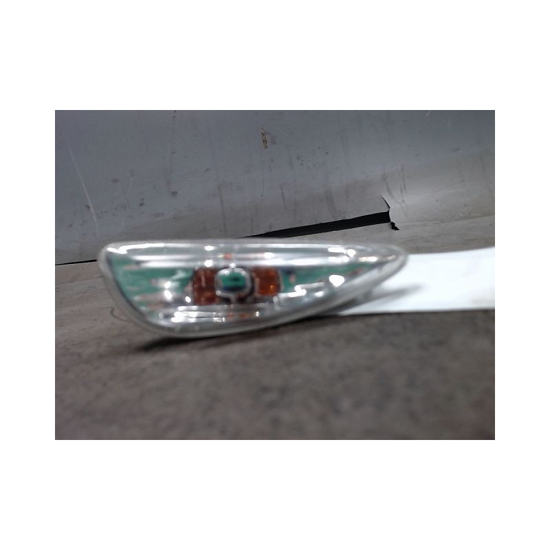 REPETITEUR AILE DROIT KIA VENGA 09-
