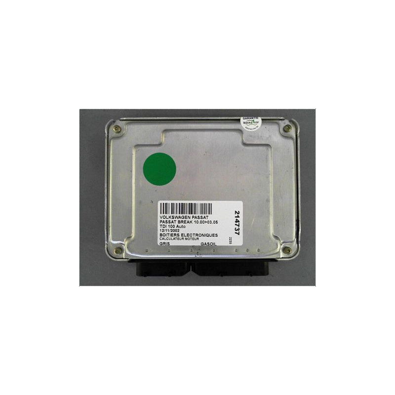 CALCULATEUR MOTEUR VOLKSWAGEN PASSAT BREAK 00-05