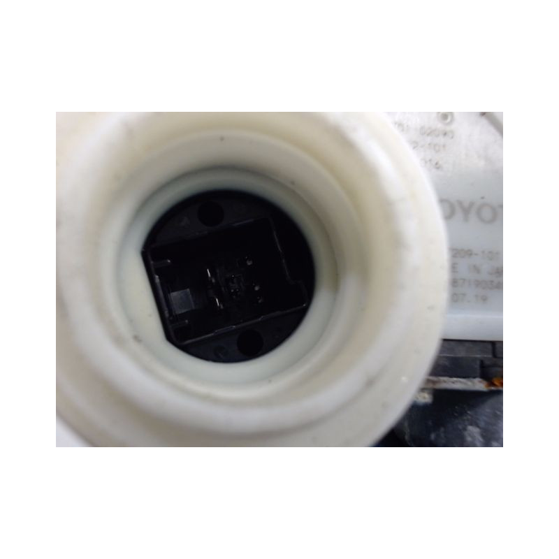 MECANISME+MOTEUR LEVE-GLACE AVANT GAUCHE TOYOTA COROLLA 2004-