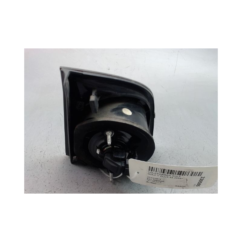 FEU ARRIERE INTERIEUR DROIT VOLKSWAGEN GOLF V PLUS 2005-