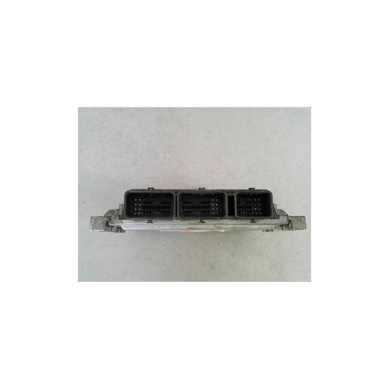 CALCULATEUR MOTEUR RENAULT SCENIC II PH.1 02-06