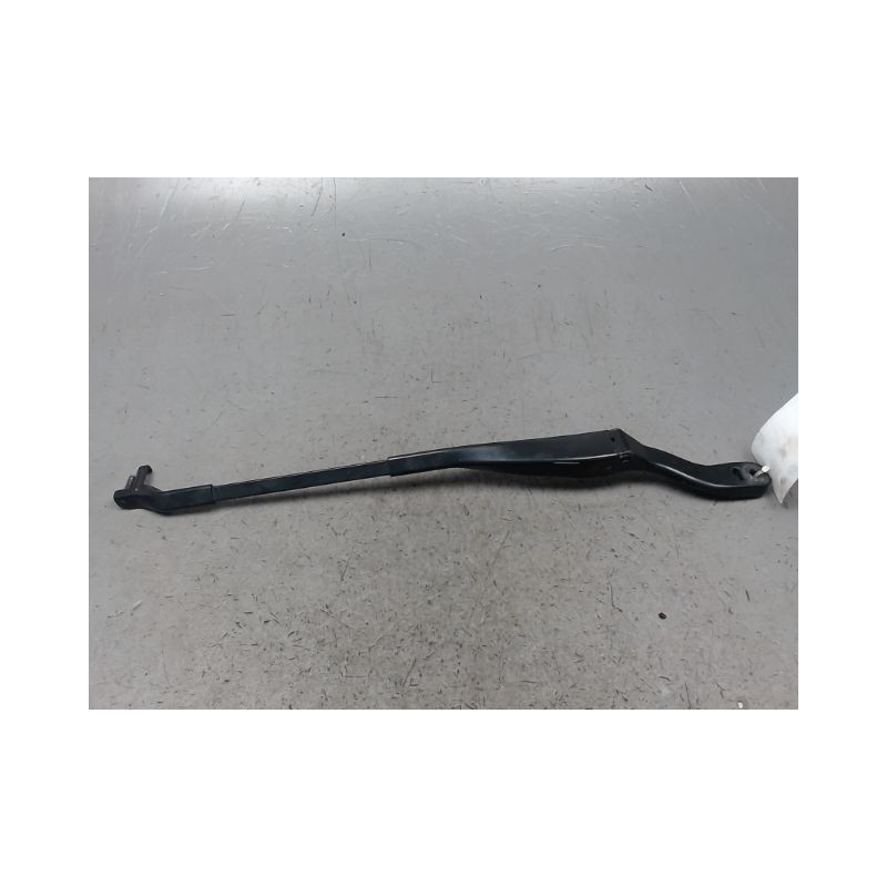 BRAS ESSUIE-GLACE AVANT GAUCHE MERCEDES CLS