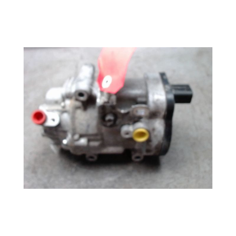 COMPRESSEUR AIR CONDITIONNE TOYOTA COROLLA