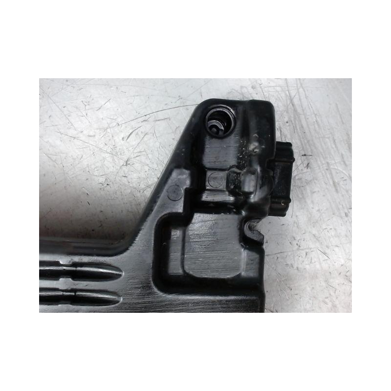 RESERVOIR LAVE-GLACE AVANT CITROEN C4
