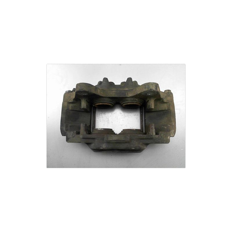 ETRIER DE FREIN AVANT DROIT MITSUBISHI PAJERO 2003-